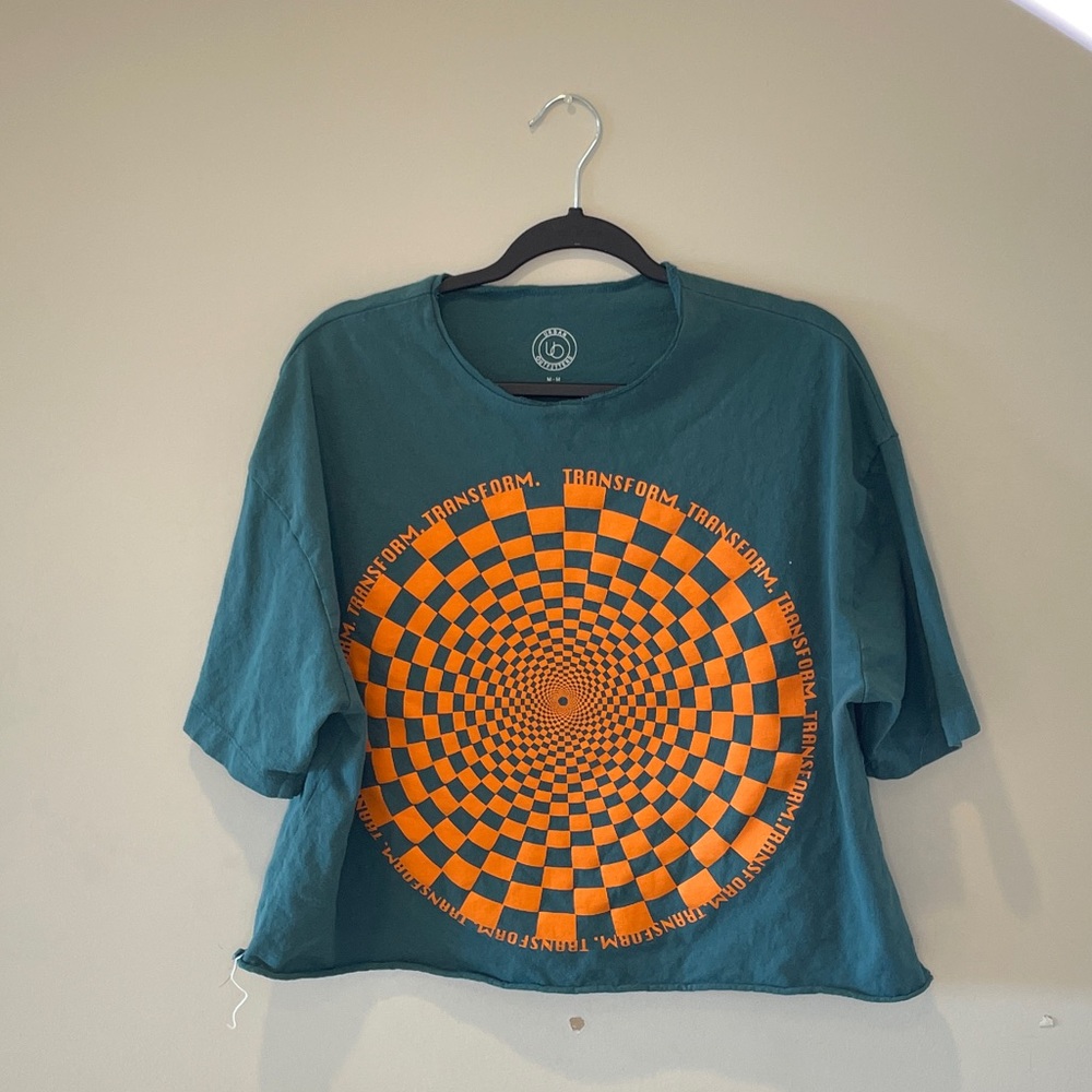 Blue and orange urban outfitters tee